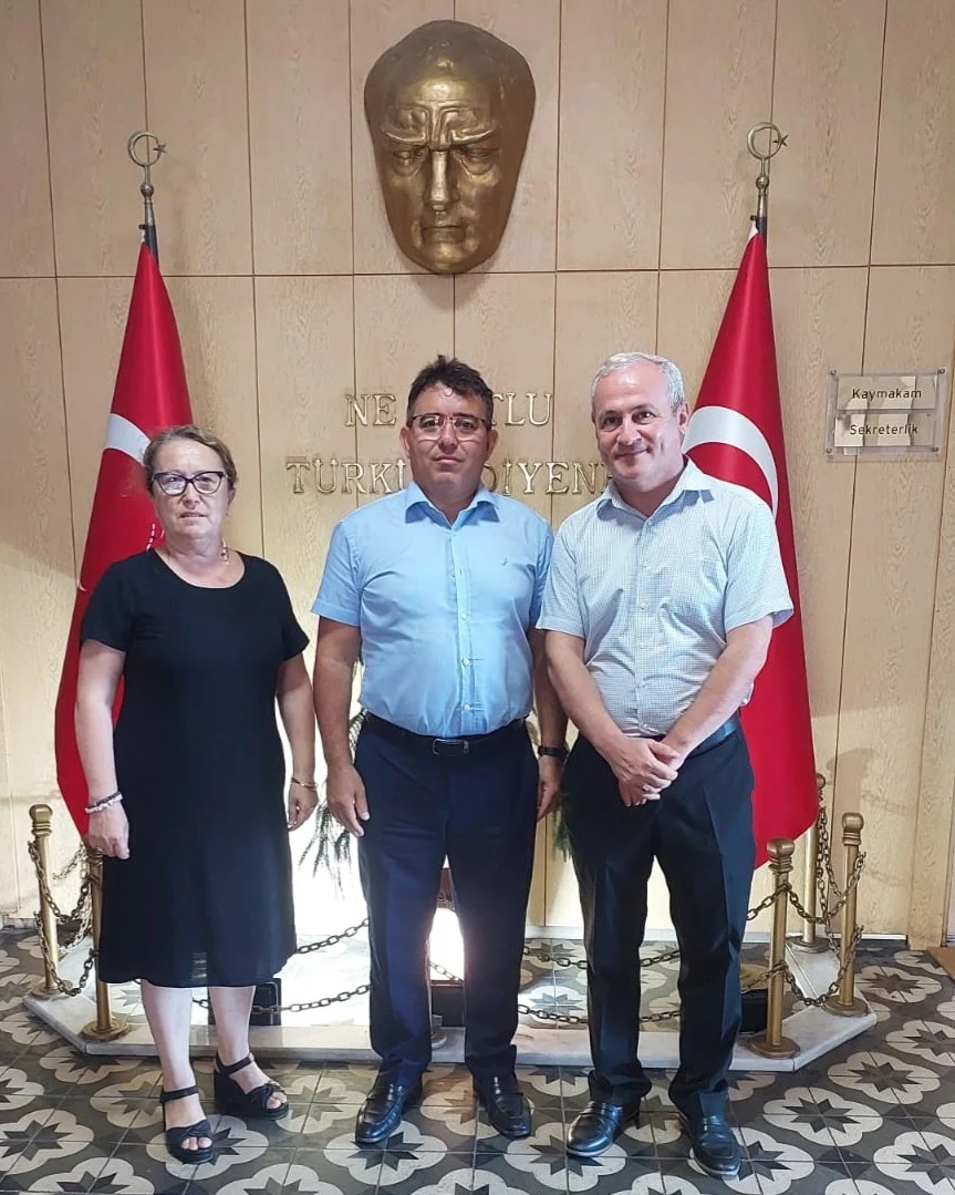 Posta ve Telgraf Teşkilatı Anonim Şirketi Başdenetçisi Yunus TAHAN ve Marmaris PTT Merkezi Müdür V. , Kaymakamımız Nurullah KAYA' yı ziyaret etti. 