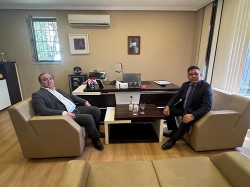 KAYMAKAMIMIZ SAYIN NURULLAH KAYA, FAROS PREMİUN BEACH SAHİBİ YILDIRIM AKGÜL'Ü ZİYARET ETTİ.